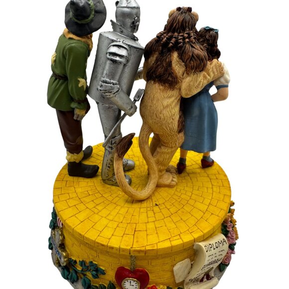 Wizard Of Oz Figurine San Francisco Music Box Dorothy Scarecrow Tinman Lion 2001 - Picture 3 of 9